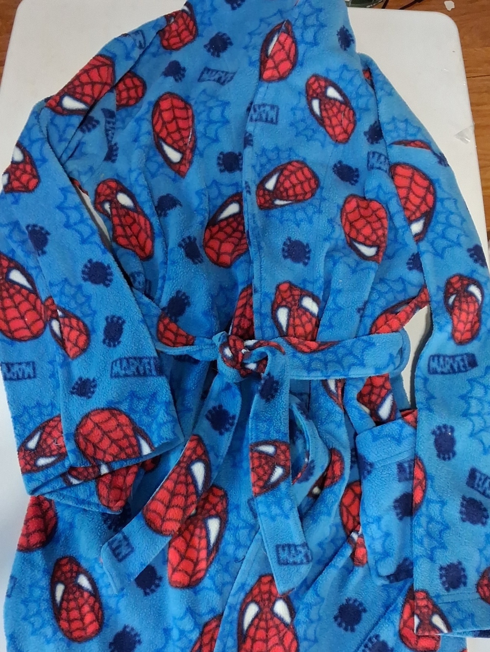Spider-Man Blue Fleece Robe with Red Mask Print